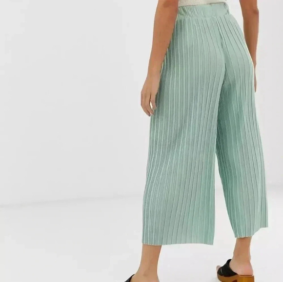 Bershka wide leg drawstring pants in green - Picture 3 of 7